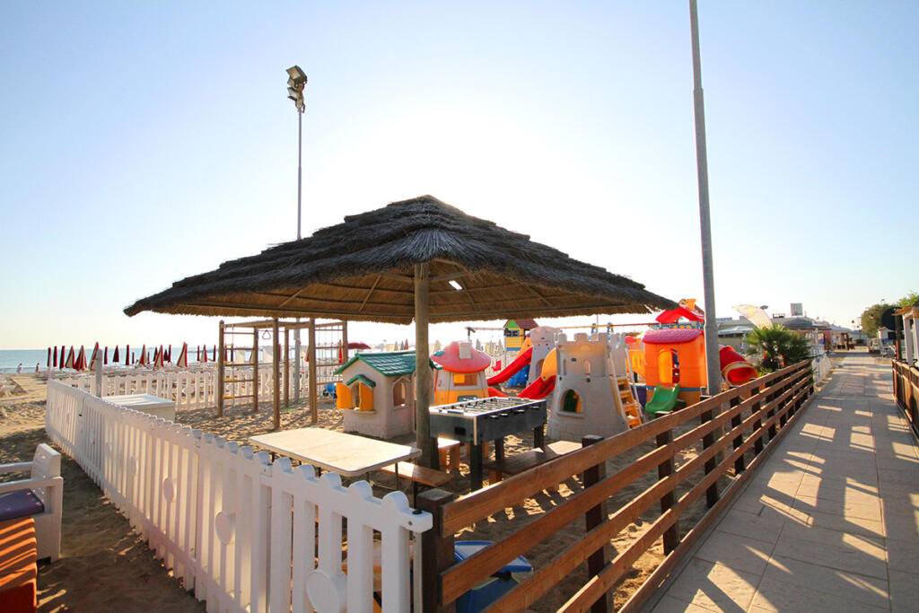 lungomare riccione family camping village